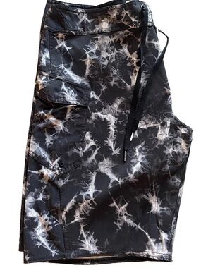 Volcom Men's Black and White Tie-Dye Board Shorts - Size 34